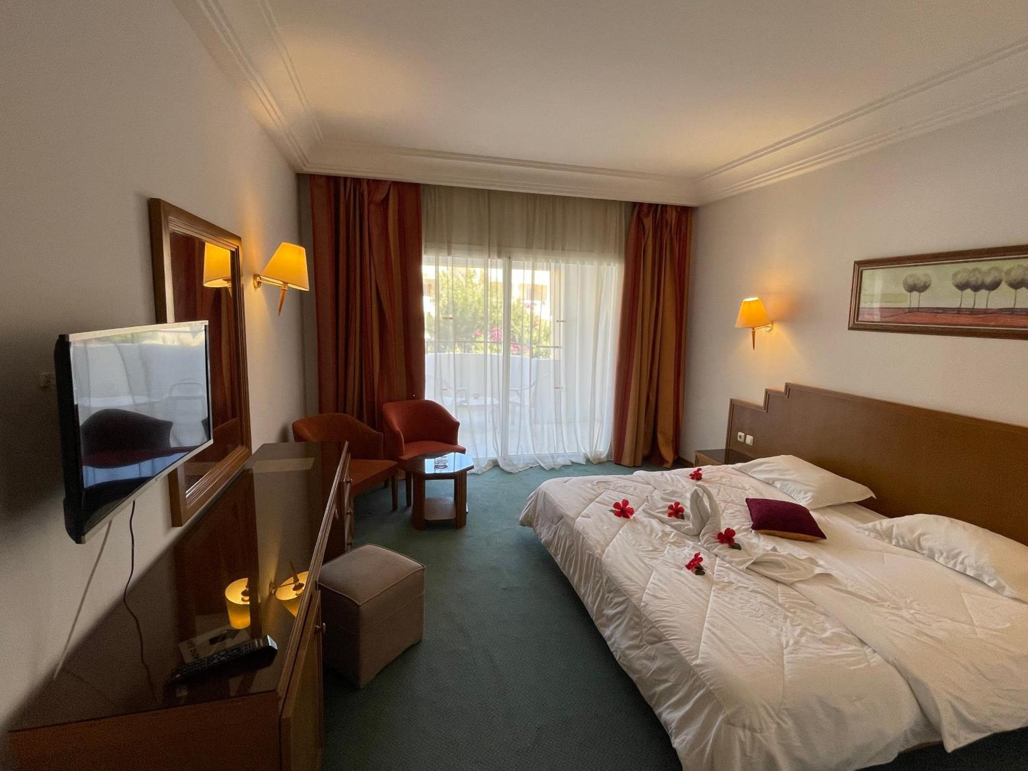 Marina Palace Yasmine Buitenkant foto