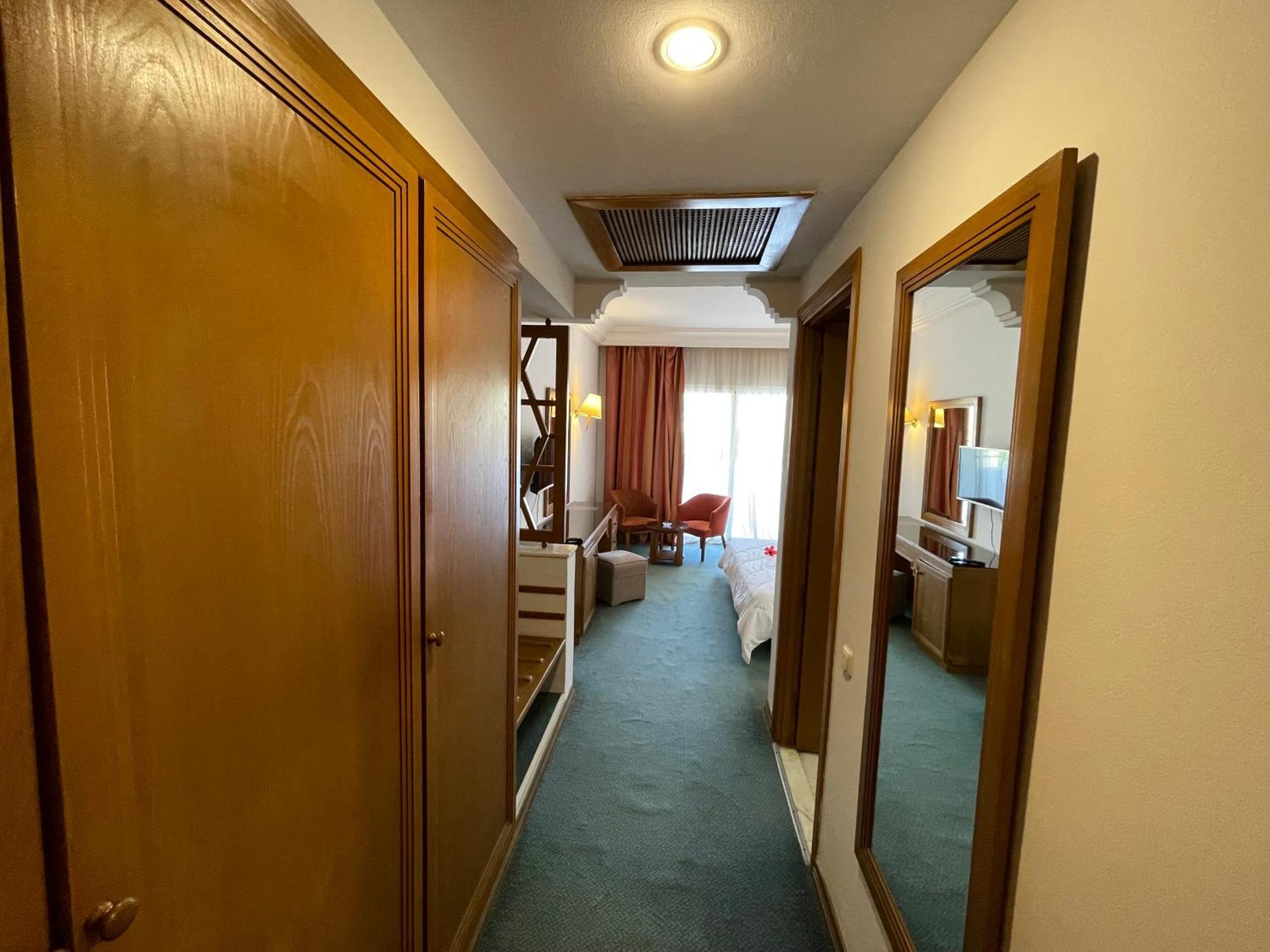 Marina Palace Yasmine Buitenkant foto