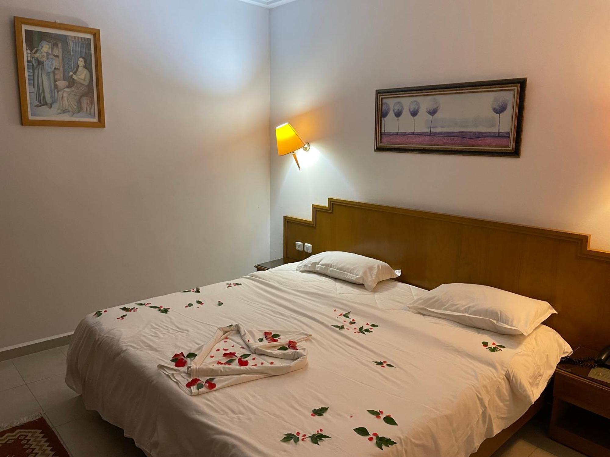 Marina Palace Yasmine Buitenkant foto